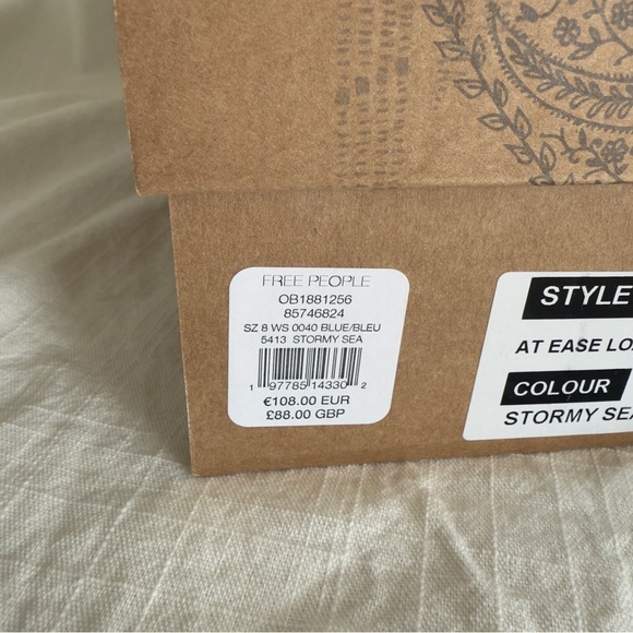 🤠 Free People At Ease Loafers | Size 8 | Stormy Sea Blue Suede Slip-On - Picture 9 of 9